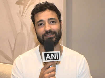  'Dooron Dooron' singer Paresh Pahuja