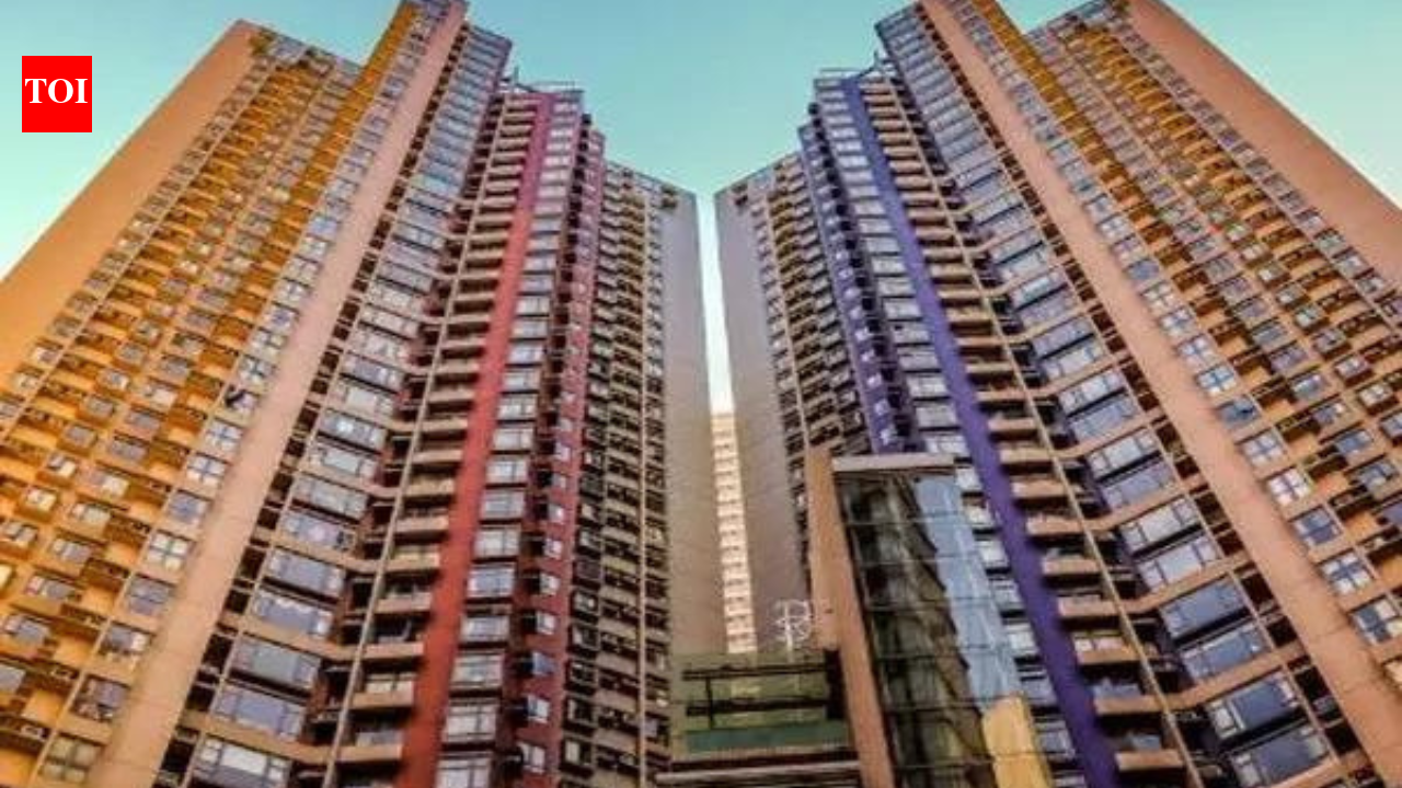 Top 9 cities see 13�ll in Jan-Mar; volumes slip below 1 lakh after 18 quarters: PropEquity