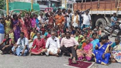 DMK cadres protest allocation of Uthangarai seat to Congress, party’s choice of candidate in Veerapandi