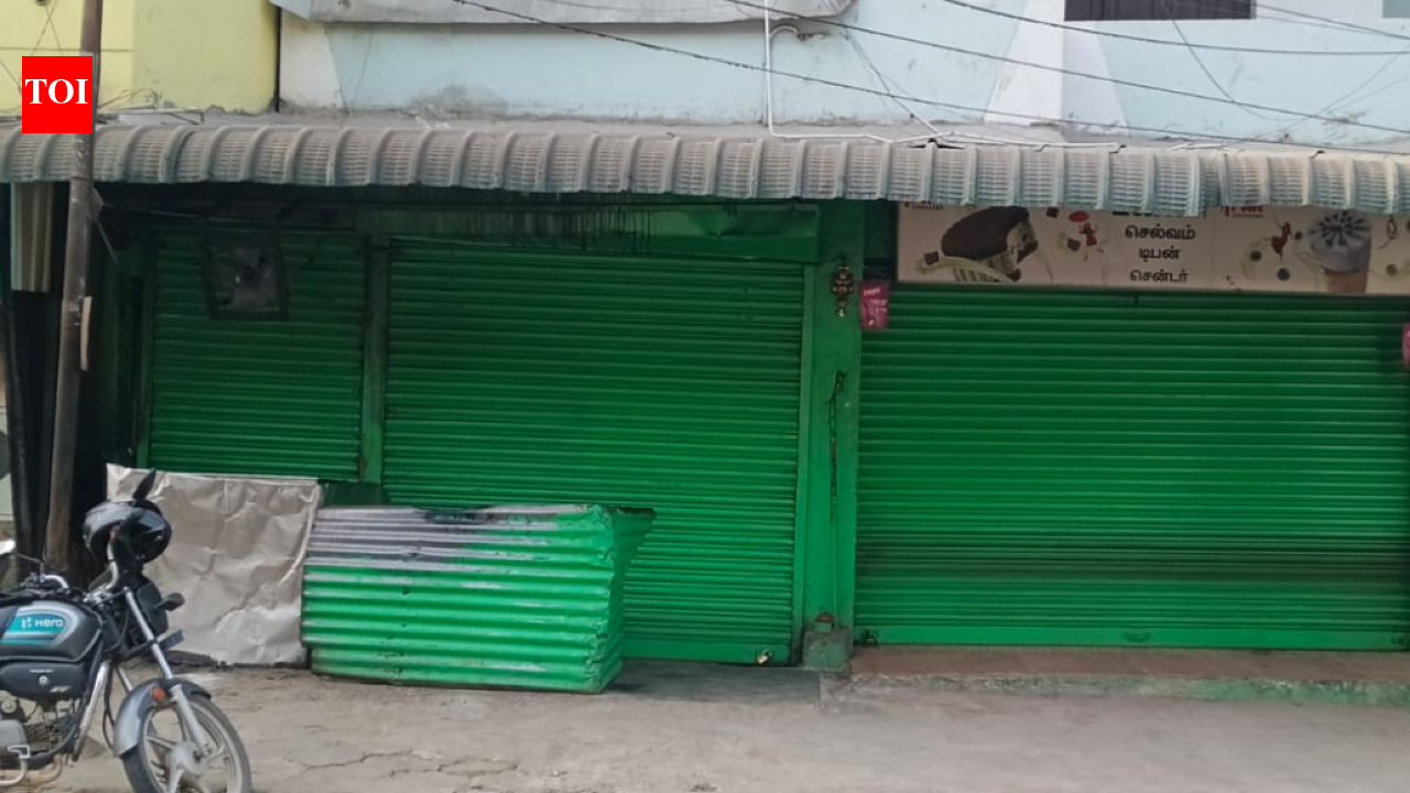 Many small eateries remain closed in Coimbatore as suppliers demand more than Rs 5,500 per LPG cylinder
