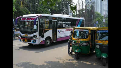 Shuttle buses roll into auto void, commuters welcome ‘reliable’ rides