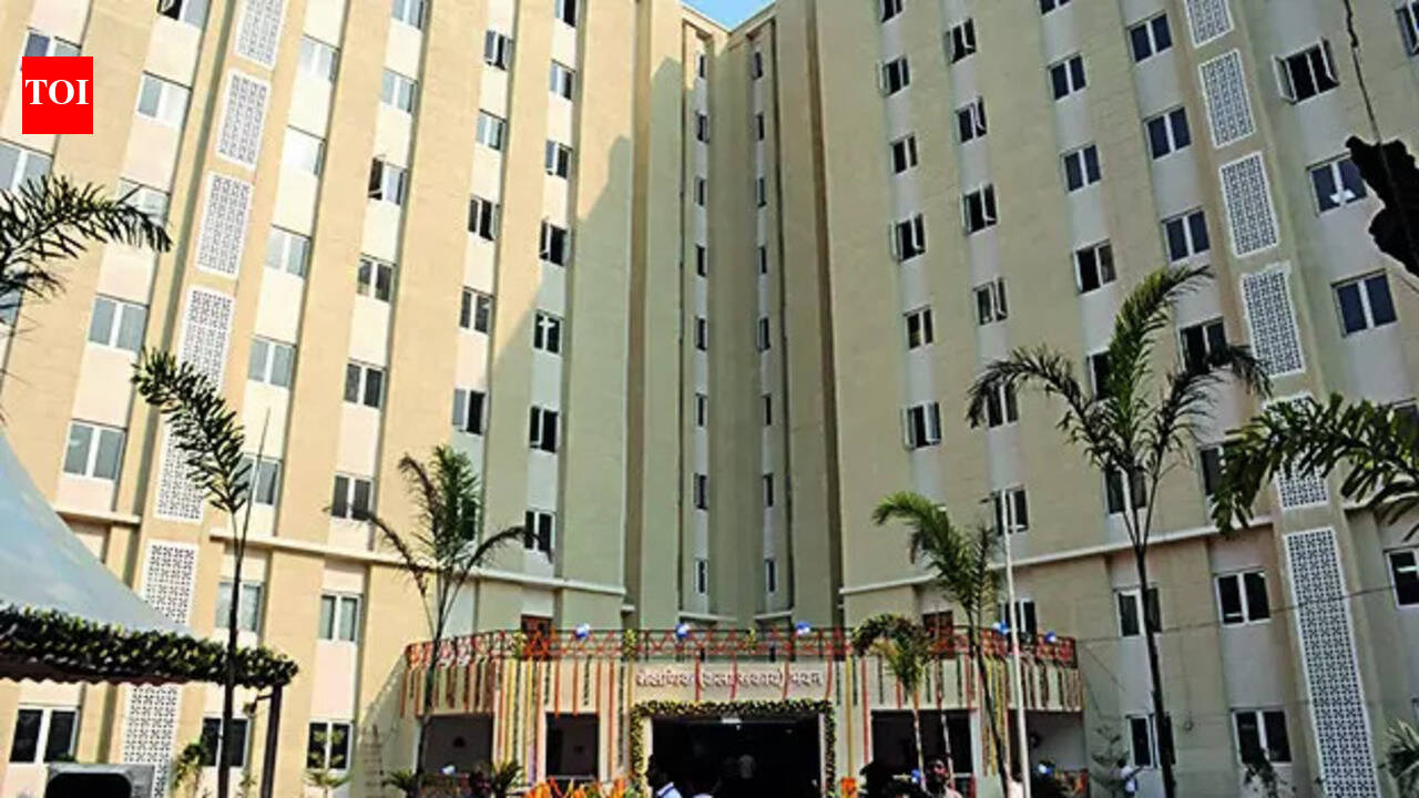 CM opens new buildings at PU