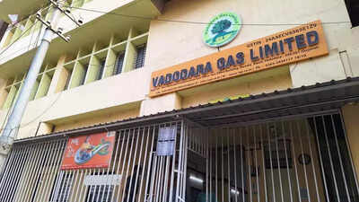 Rumours of free PNG connections triggers chaos at VGL office`