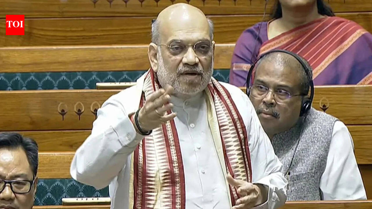 Amit Shah says talks on with only active top Maoist, attacks Congress for Red ties