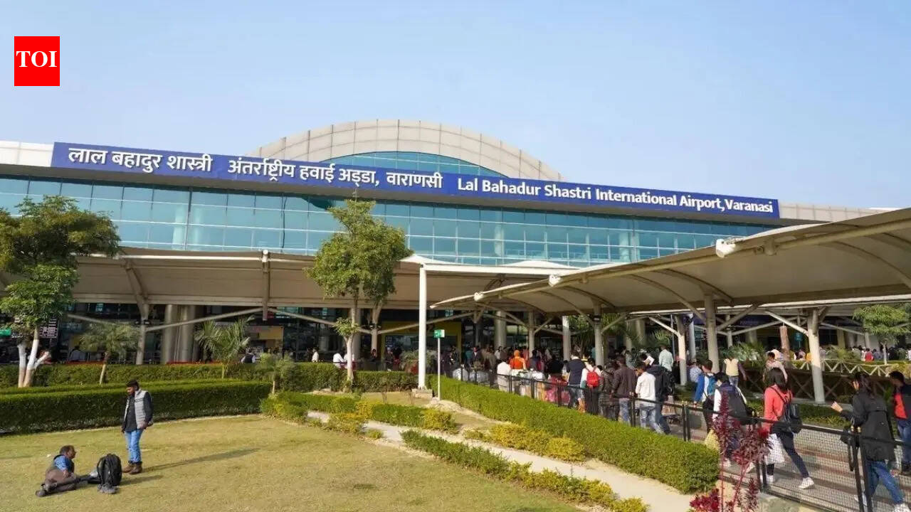 Burqa-clad Hindu woman stopped at Varanasi airport on way to marry Muslim man, court lets her go