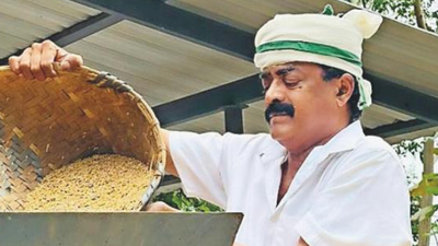  In Palakkad, a farmer fights for a cause, hopes to procure votes