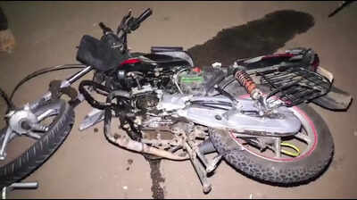 3 dead as trailer truck rams into motorbike in Mirzapur