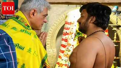 Ajith Kumar offers prayers at Mamallapuram Mallikeswarar Temple; Fans surround the 'Vidaamuyarchi' actor