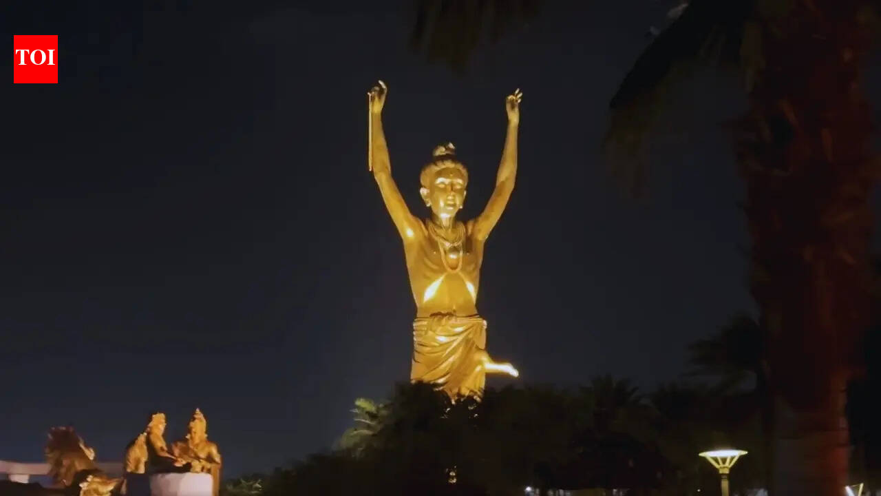Whose 108-foot statue stands at Delhi’s Akshardham? The story behind the new landmark