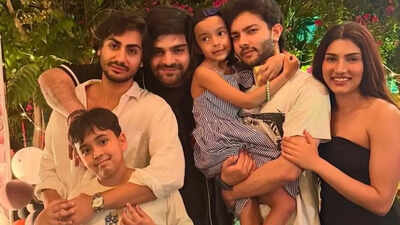  Atul Agnihotri shares Khan family photo; dad Aayush’s note wins hearts