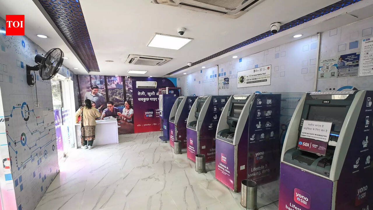 Thieves cut ATM, escape with Rs30 lakh in Danapur