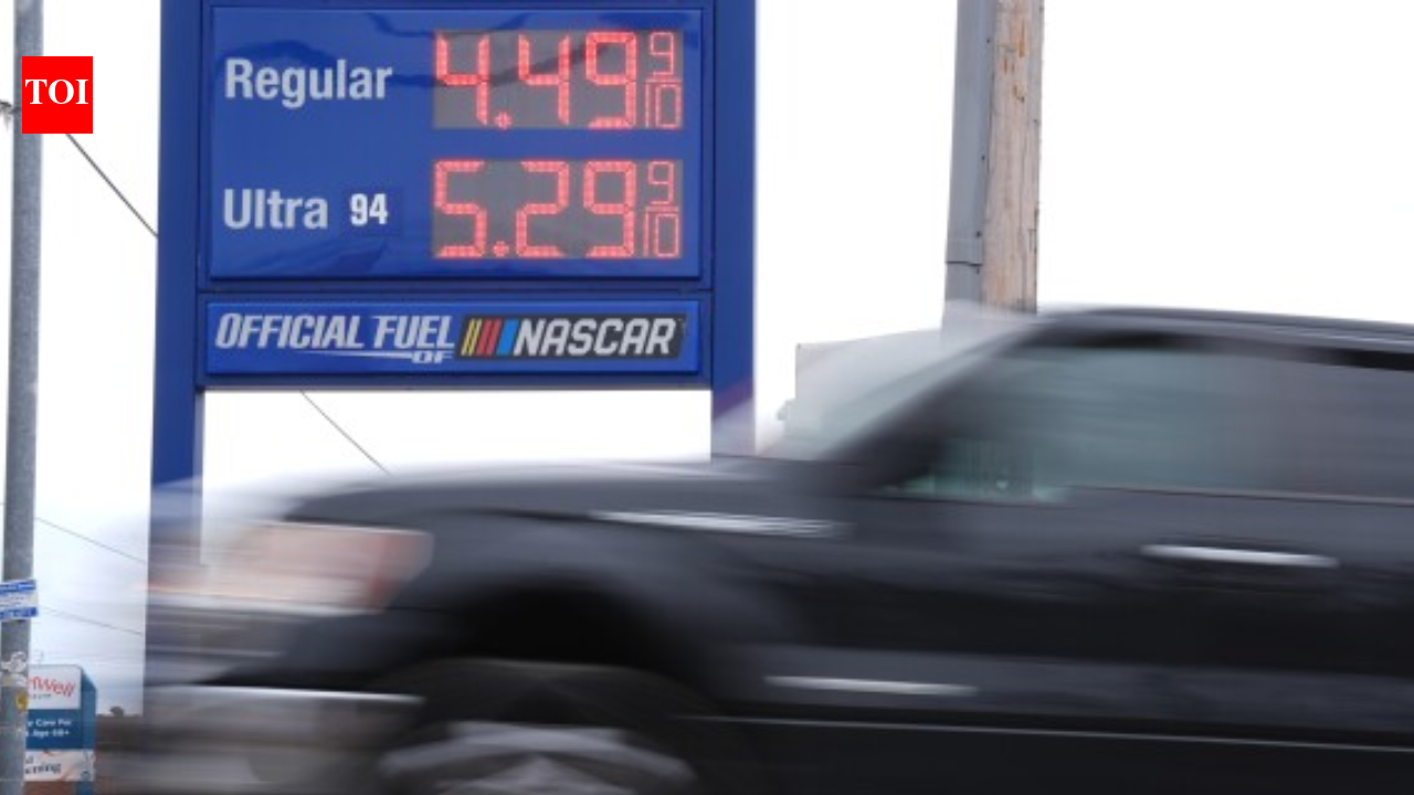 US gas prices cross $4/gallon for first time since 2022; Iran war drives global spike