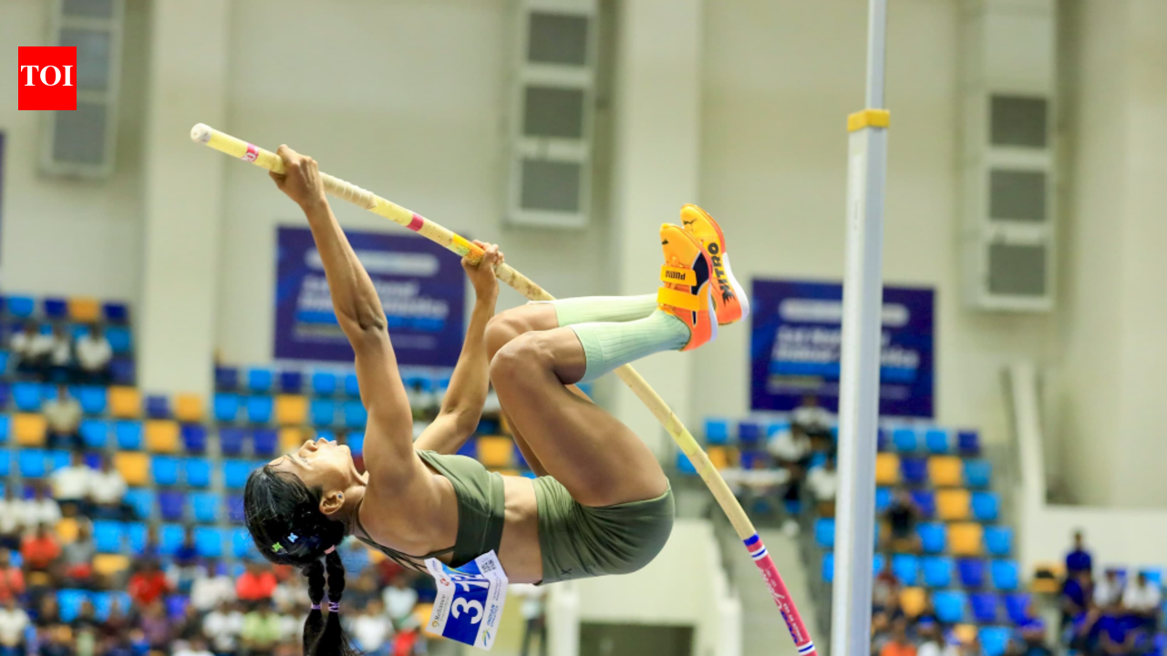 Indian Pole Vaulters Break National Records: Baranica and Reegan Shine