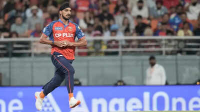 Wd, no-ball, wd, wd: Arshdeep Singh joins unwanted list with 11-ball over in IPL vs GT