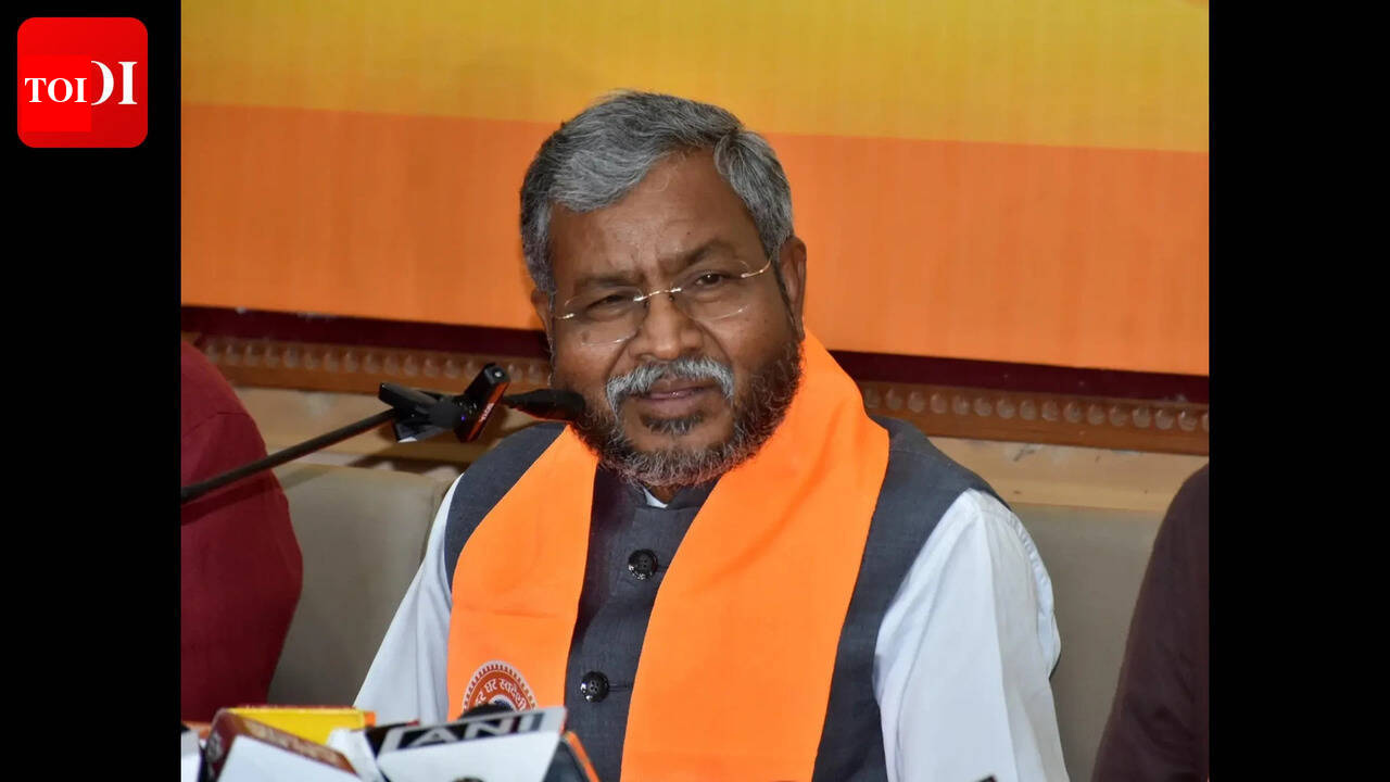 CBI probe demand grows: Babulal Marandi seeks CBI investigation into Rs 750 crore liquor scam; Accuses ACB of protecting the corrupt