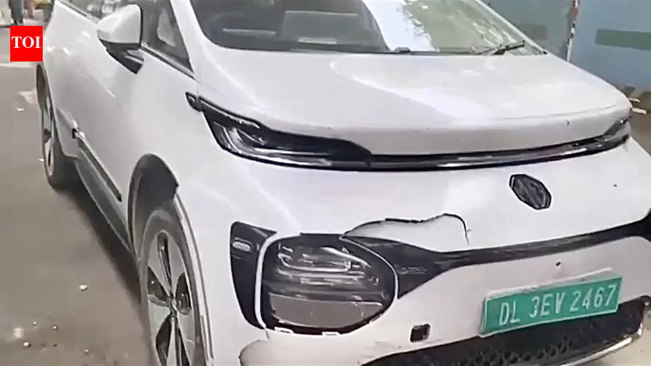 Woman in E-Rickshaw Killed in Collision with Electric Car in Model Town