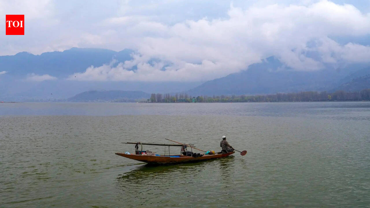 Study warns of glacial outburst risk to buildings, bridges from 5 Kashmir lakes: Omar