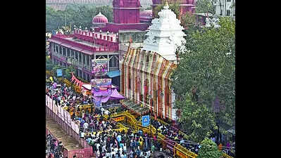 Security audit by police finds glaring gaps at most city temples
