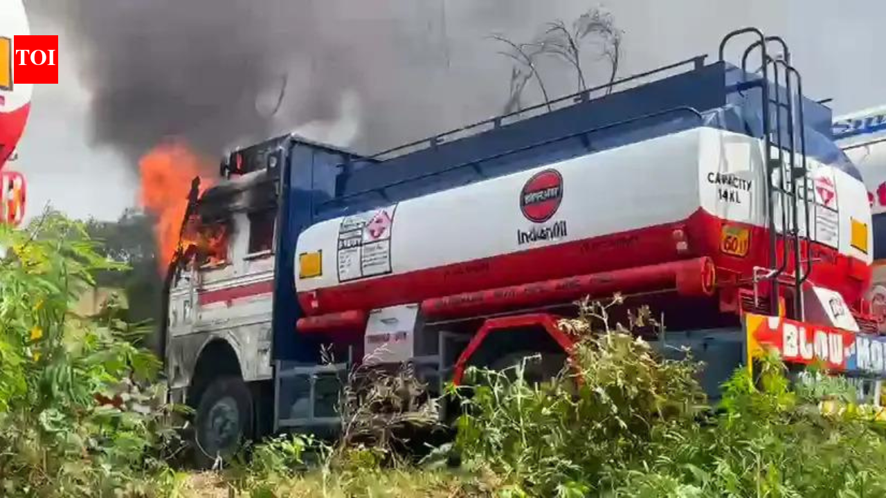 Several oil tankers catch fire in Jammu, 2 gutted