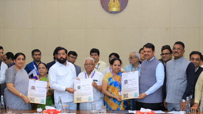 Maharashtra CM Devendra Fadnavis inaugurates MSRTC's NCMC smart card scheme