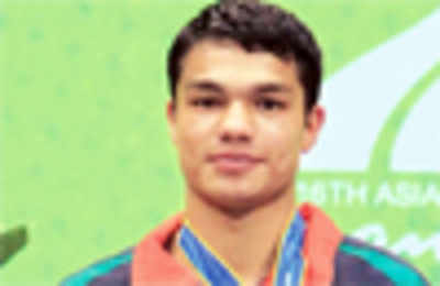 Vikas Krishan loses but Kanwar Preet Singh assured of a bronze in ...