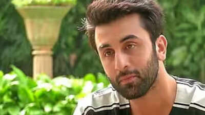 Ranbir Kapoor receives special Ayodhya Ram Mandir jacket at Los Angeles event; teaser releasing on April 2