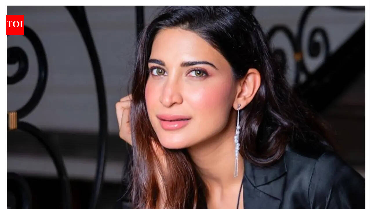 Aahana Kumra: Storytelling today needs to be honest and brave