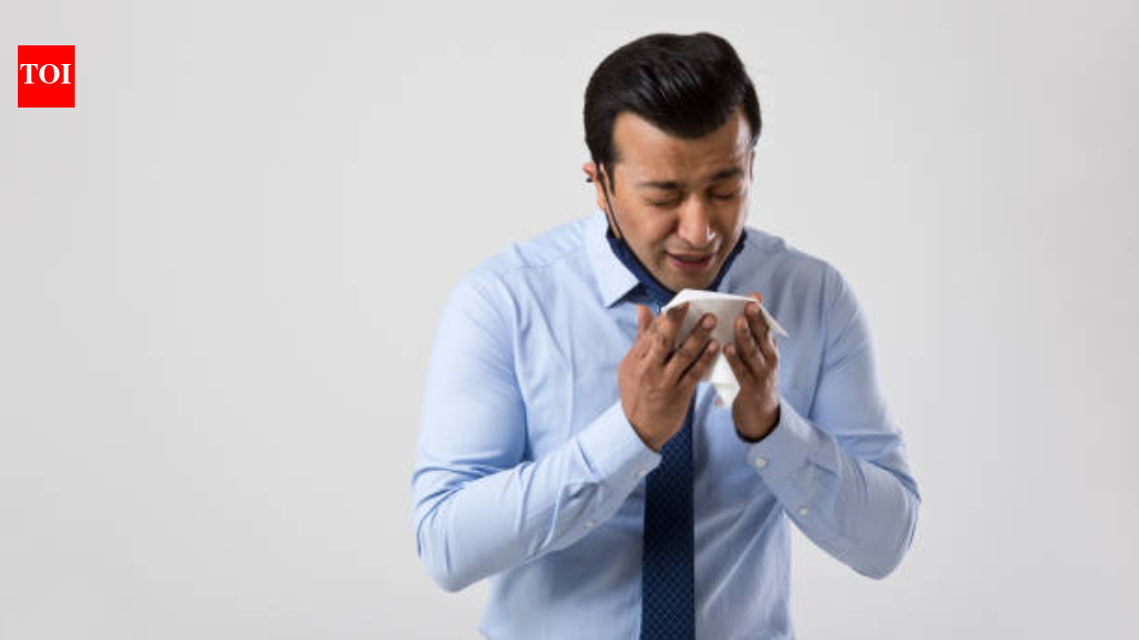 “Cicada” COVID variant spreading: Are the symptoms different from other variants?