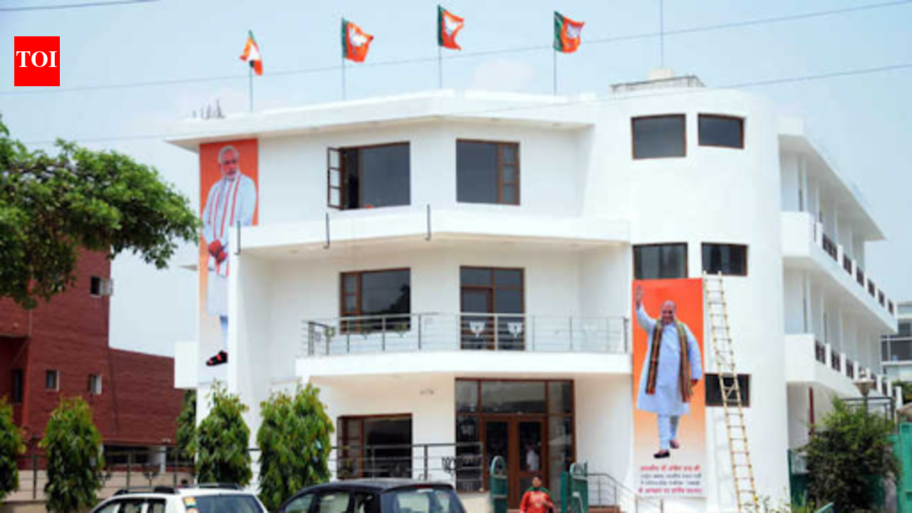 Blast outside Punjab BJP office; police cordon off area