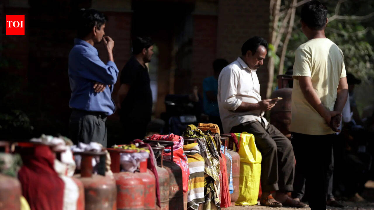 LPG crisis alters pupils’ lives, forces to adopt alternative cooking methods