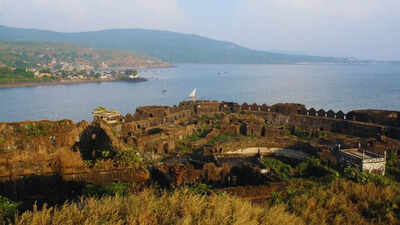 Which Indian fort remained unconquered in recorded history?