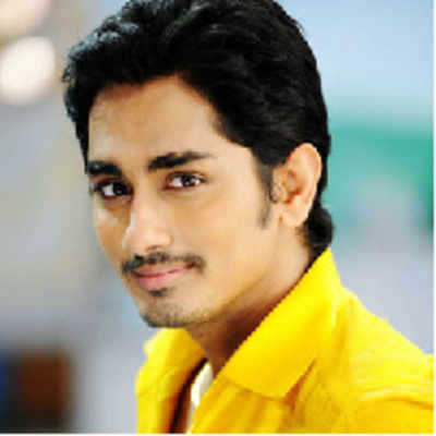 Siddharth bagged Vicky Donor remake rights