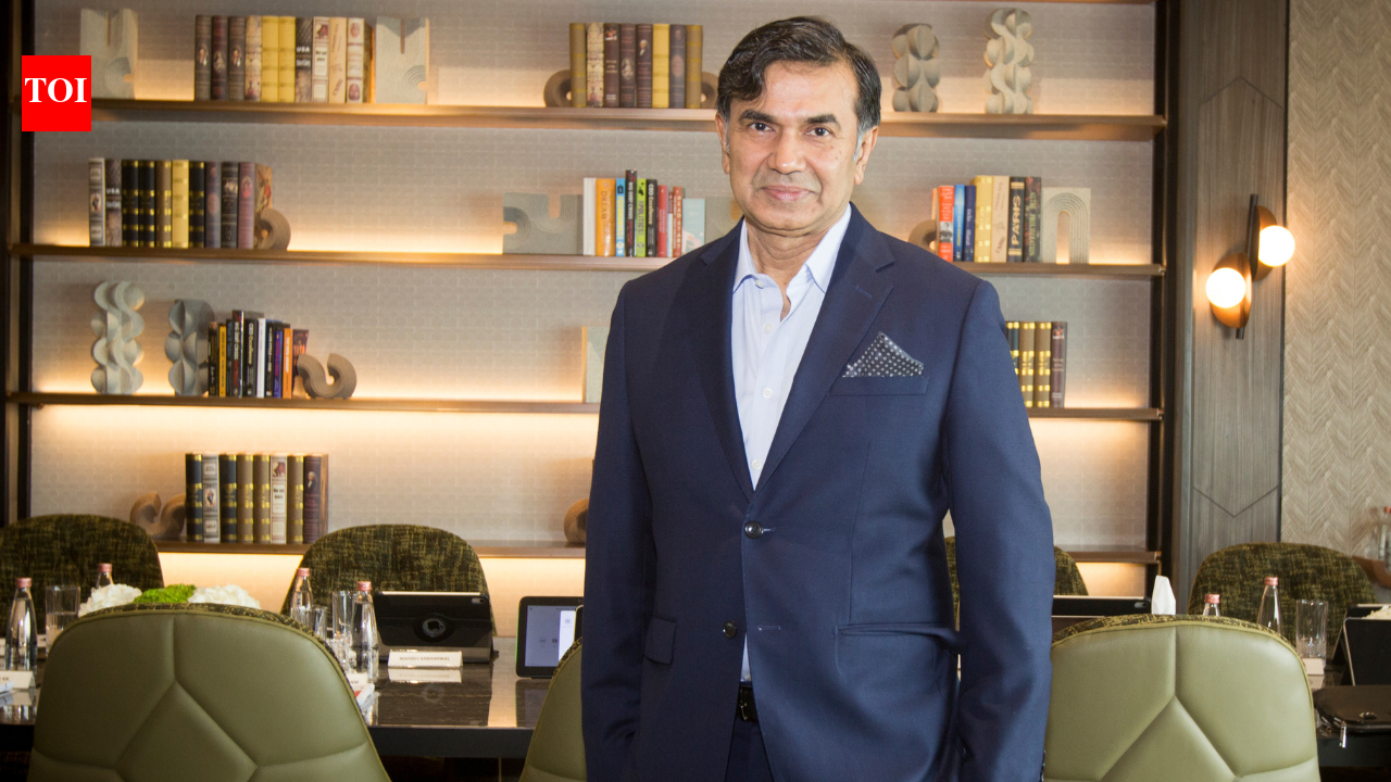 In a major upset, homegrown Mahindra and Tata Motors overtake Hyundai to emerge as no. 2 and 3 car sellers in India