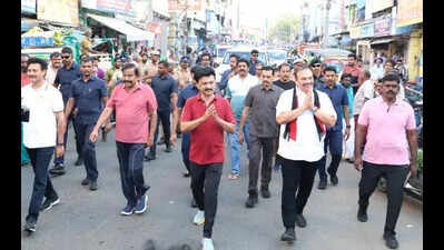 Stalin gives silent treatment to Vijay