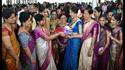 Simplicity defines mass wedding of 11 couples at Perne Temple