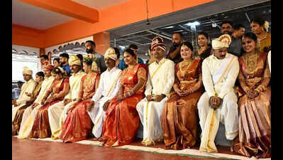 Simplicity defines mass wedding of 11 couples at Perne Temple