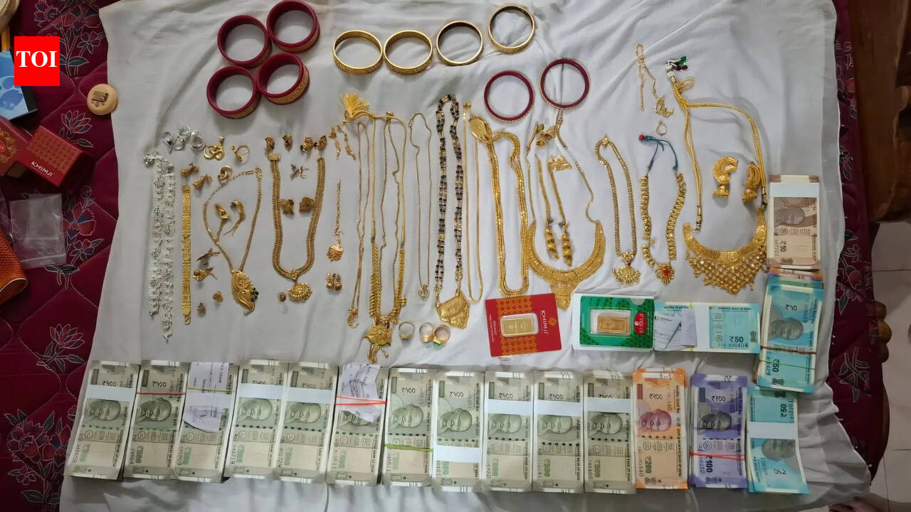 Vigilance officials find 1kg gold, 29 plots with police housing corp official