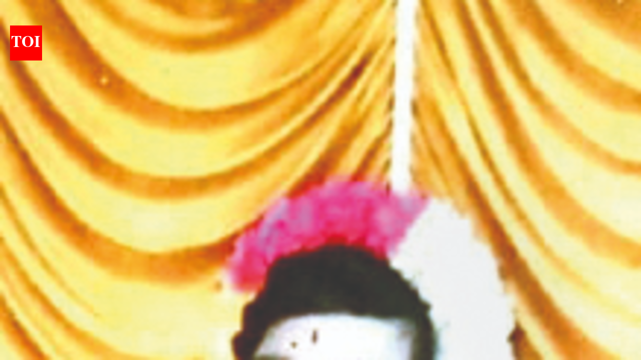 In Tamil Nadu, Male Raja Rani Attam Performer and Female Kattaikuttu Artists Challenge Tradition