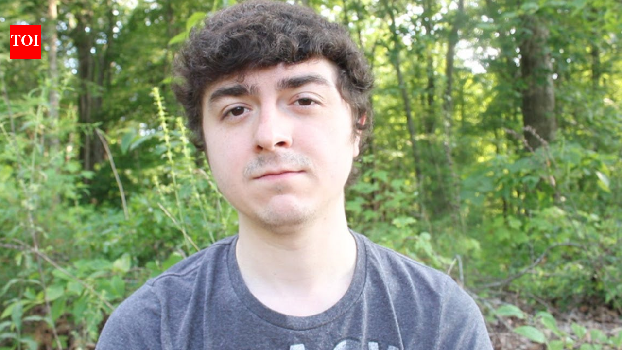 Jacob Chibi Reviews fires back in viral video as Schlep accuses anime fans of crimes, debate turns deeply personal online