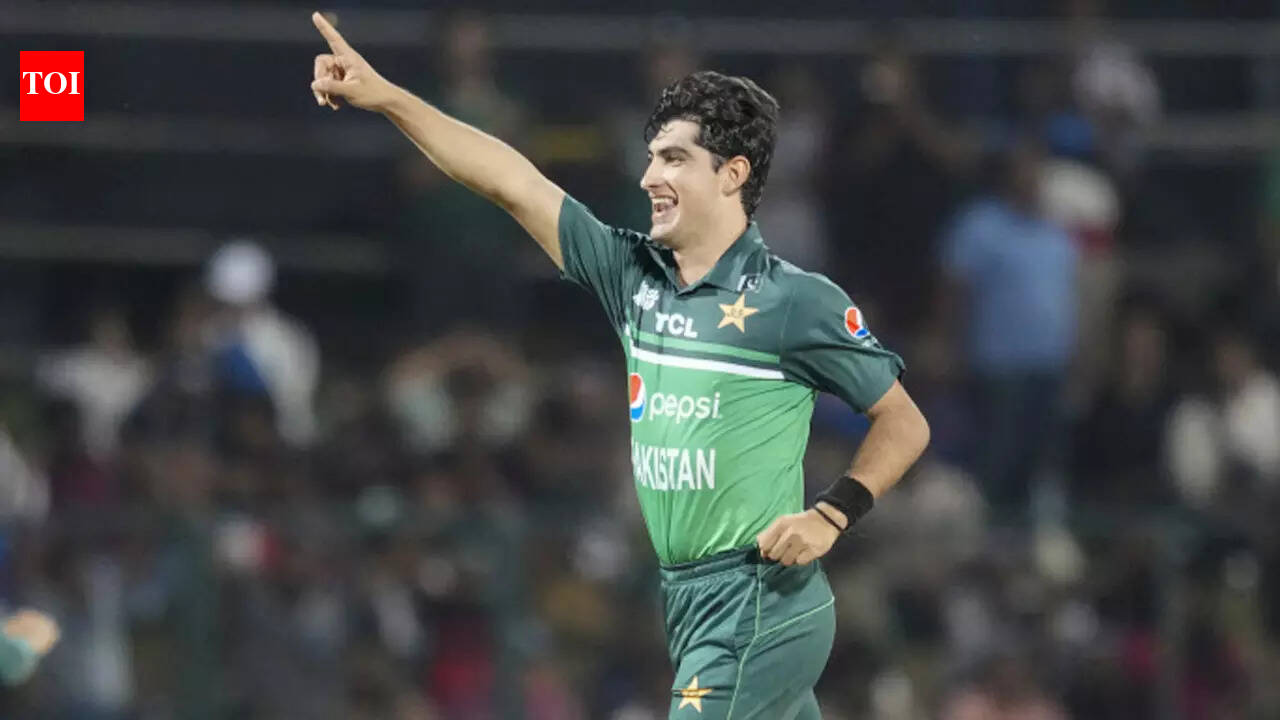 Ex-Pakistan batter slams PCB after Naseem Shah fined PKR 20mil for 'Queen' jibe