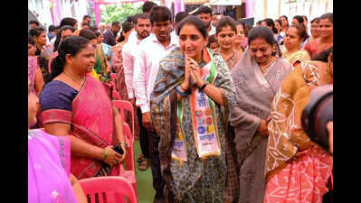 Letter from Sunetra to ECI after election as NCP chief does not mention Patel, Tatkare’s posts