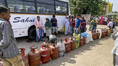Biz LPG price hiked 3rd time in a month, to hit industries, eateries