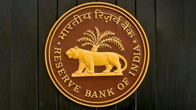 RBI bans banks from offering clients offshore bets on rupee