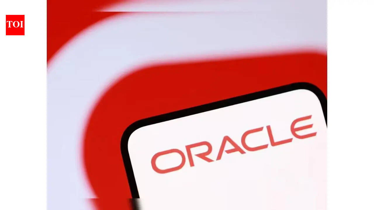 As investors remain uneasy with Oracle's rising capex; company is telling its 162,000-strong workforce that thousands will be impacted by new round of layoffs