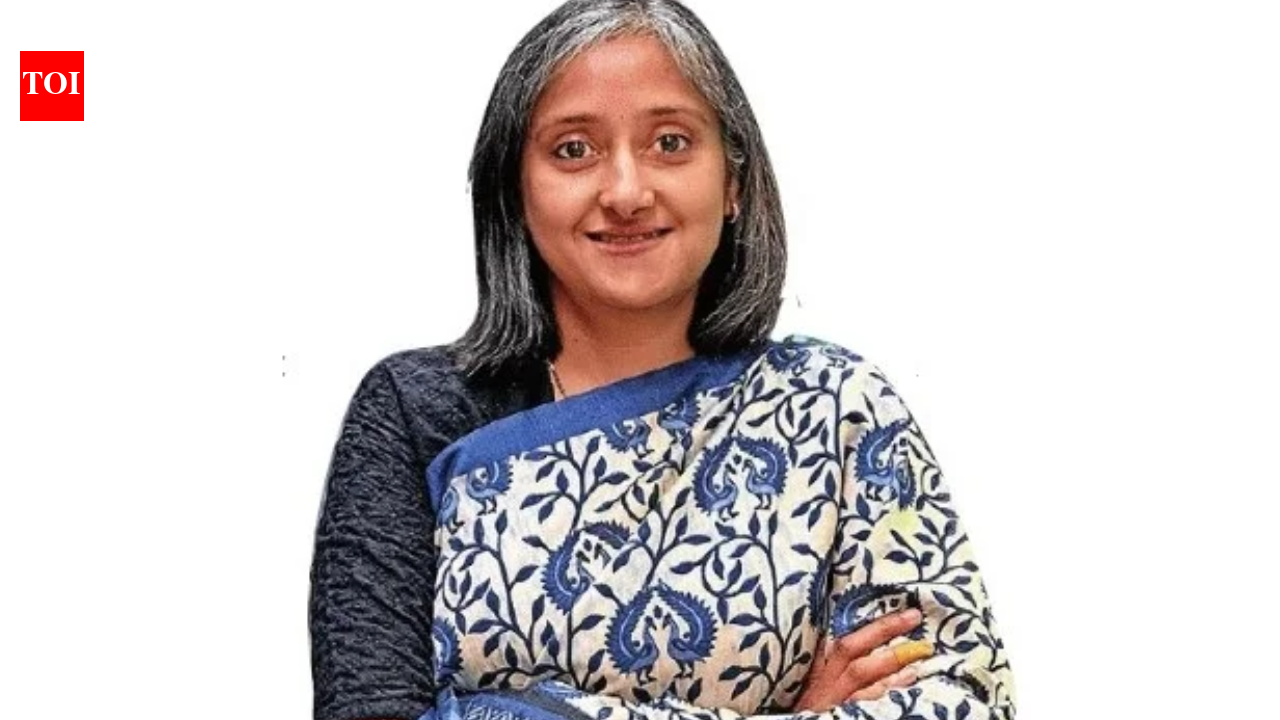 I moved from finance to analytics to leading a global biz