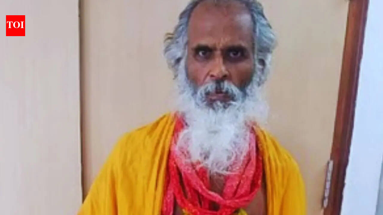 ‘Rotten tomatoes, obscene photos’: Dutch national sends 'bizarre' parcel to Bengaluru airport to prevent 'untoward' incidents