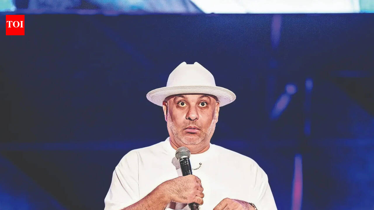 Russell Peters makes the city go LOL with his feisty jokes