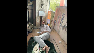 3,885 days & 8 elections later, Wayanad farmer waits outside collectorate for justice as Kerala votes again