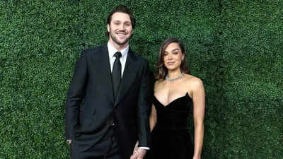 Josh Allen and Hailee Steinfeld’s baby news sends fans into detective mode searching for clues about the newborn’s name