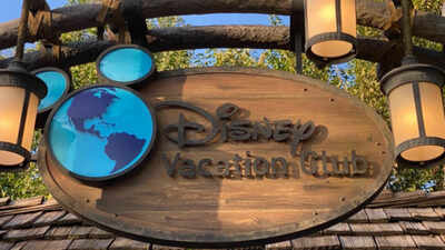 Florida man caught stealing $900 in Disney collectible pins after removing security tags and hiding them in belongings